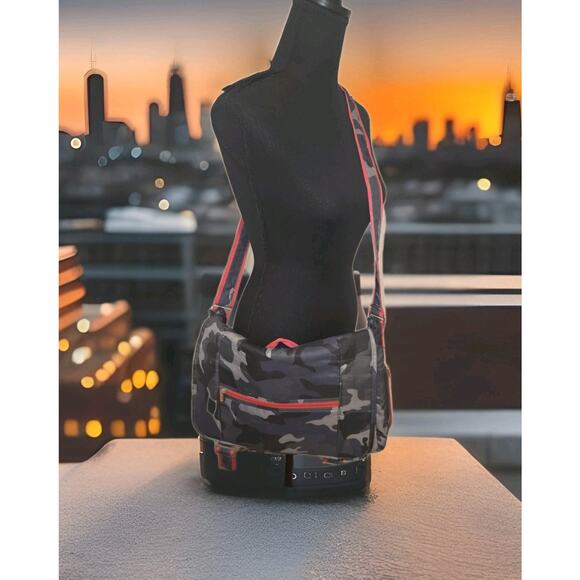 Lug Orange Label Crossbody Messenger Bag Laptop Camo Grey Blue Black 16x12 - Picture 1 of 11